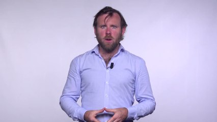 Les 6 raisons pour lesquelles votre chat aime tant vous lécher