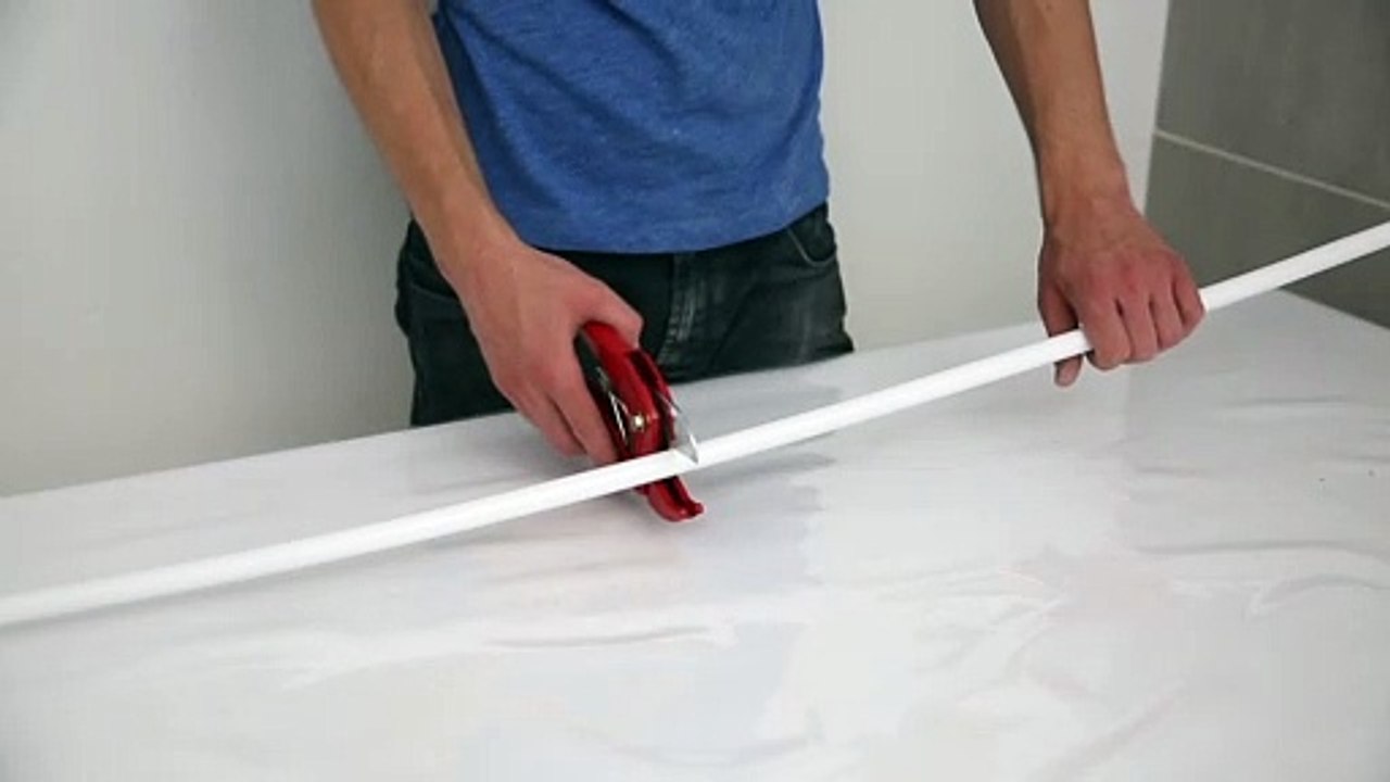 Les Tutos Maison & Travaux - Comment réaliser un raccord multicouche ?