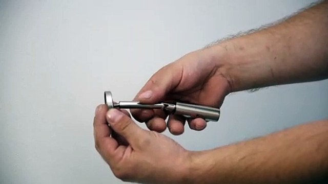 Les Tutos Maison & Travaux - Comment poser un câble métallique pour les rideaux ?