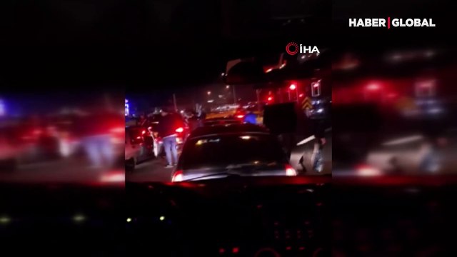 Asker eğlencesi adı altında Bursa'da trafikte terör estiren grup kamerada