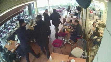 Kendilerini banka görevlisi olarak tanıttılar, 125 bin dolandırdılar
