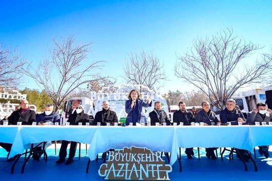 Şahin'den karla mücadelede çalışan personele ikramiye müjdesi