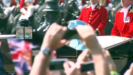 Isabel II quiere que Camilla sea Reina consorte