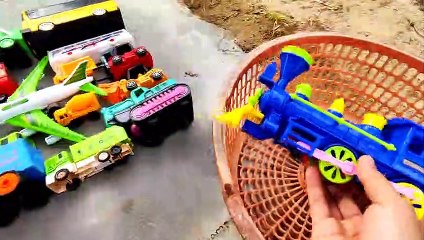 Kereta Api, Pesawat, Double Dacker, Bus Tayo, Mobil Balap, Mobil Box, Vespa, Trail, Truk Molen, Crane