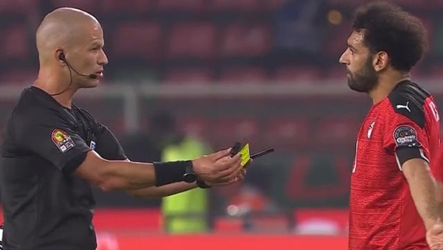 Tarih kitapları yazacak! Afrika Uluslar Kupası finalinde hakemden Salah'a şaşırtan hareket