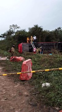 Meksika'da otobüs ile kamyon çarpıştı: 8 ölü