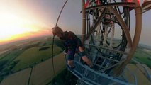 Base Jumping in Extreme Wind