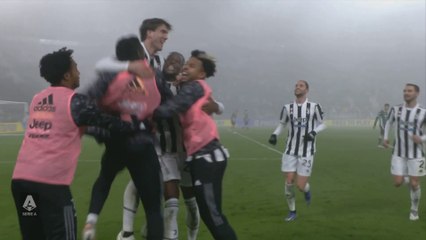 Video herunterladen: Juventus v Hellas Verona