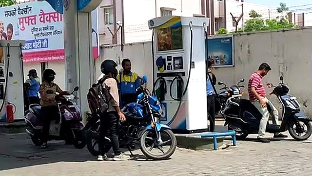 Crude oil soft, petrol-diesel hot