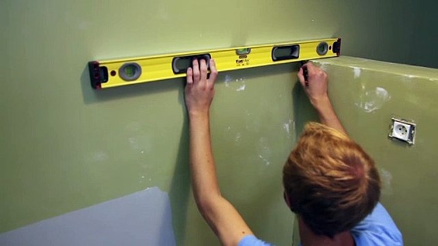 Les Tutos Maison & Travaux - Comment peindre une cimaise ?