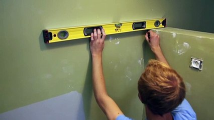 Les Tutos Maison & Travaux - Comment peindre une cimaise ?