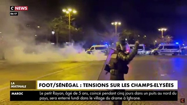 Les images des échauffourées et des gaz lacrymogènes cette nuit sur les Champs Elysées alors que les supporters du Sénégal fêtent leur victoire dans la Coupe d'Afrique des Nations