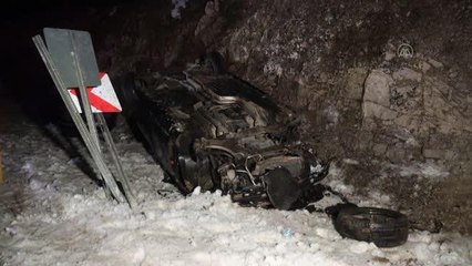 KIRKLARELİ - Şarampole devrilen otomobildeki 2 kişi yaralandı