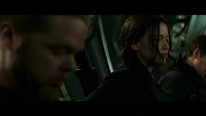 The Hunger Games: Mockingjay, Part 1 Clip - Meeting The Crew