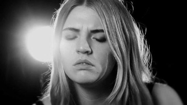 Slow Club Perform 'Complete Surrender' - NME Basement Session