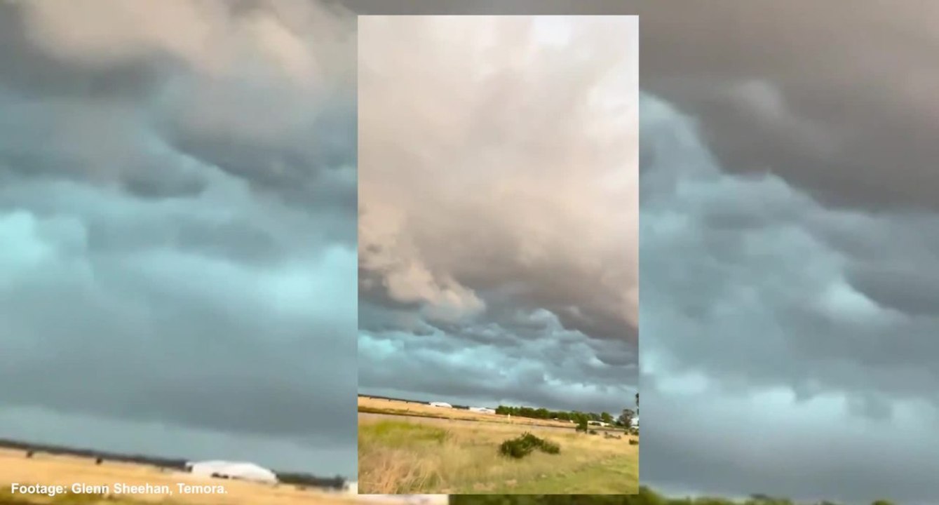 Amazing storm approaches Temora, footage by Glenn Sheehan | January 6 2022 | The Daily Advertiser