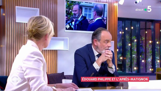 Edouard Philippe, invité de C à vous sur France 5, arbore une barbe complètement blanche et revient sur son départ du gouvernement