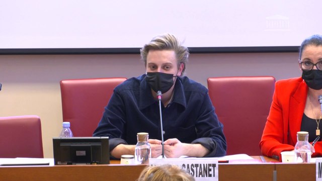 Victor Castanet sur Orpea: Est-ce que je mettrais ma fille de 3 ans dans une crèche cotée en bourse ? Non, je ne le ferais pas