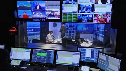 Face-à-face : quels sont les enjeux de l'entretien entre Macron et Poutine ?