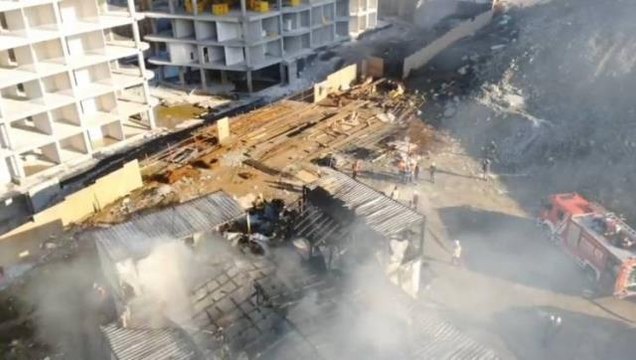 İşçilerin kaldığı 8 konteyner alev alev yandı