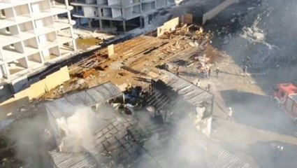 İnşaat işçilerinin kaldığı 8 konteyner, elektrik kontağından çıkan yangın sonrası cayır cayır yandı