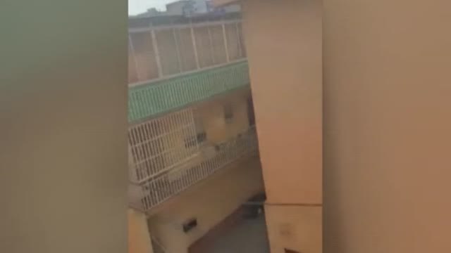 Persecución de película a un ladrón que huía por las azoteas en Barcelona