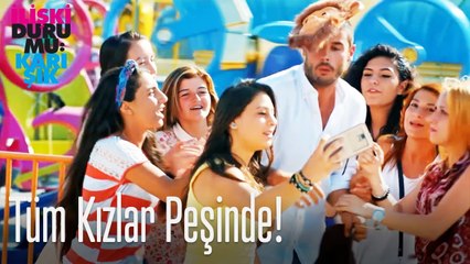 Tüm kızlar peşinde!