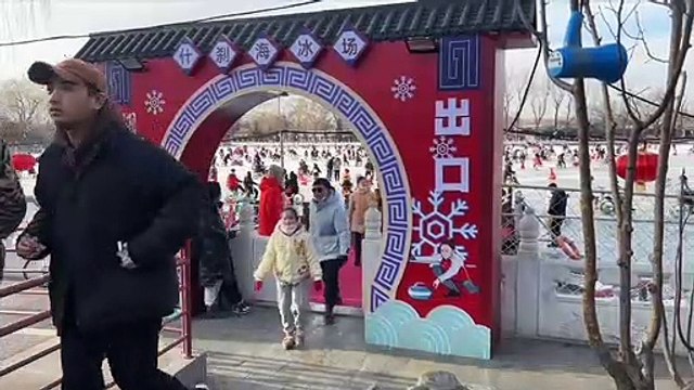 Du patinage assis et du ski sur moquette : en Chine, de surprenants sports d'hiver !