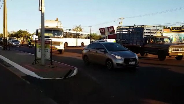 Dia amanhece com fluxo intenso no Trevo Cataratas e BR-277