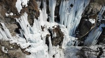 Aksaray'da Ilısu şelalesi buz tuttu