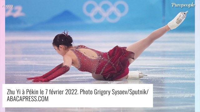 JO Pékin 2022 : Une patineuse en larmes après 2 chutes, elle devient la cible d'attaques violentes