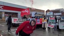 Dramatic video as KFC in Sheffield as a blockade by delivery drivers causes chaos and stops traffic