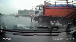 [VIDEO] Kemalangan Nayaris Di Gilis Lori (24_1_2022)