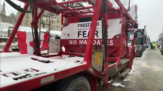 Мэр Оттавы объявил чрезвычайное положение