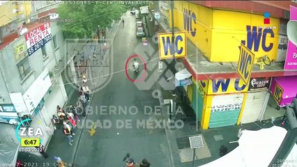 Así cayeron dos ladrones que le robaron en teléfono a una mujer en CDMX