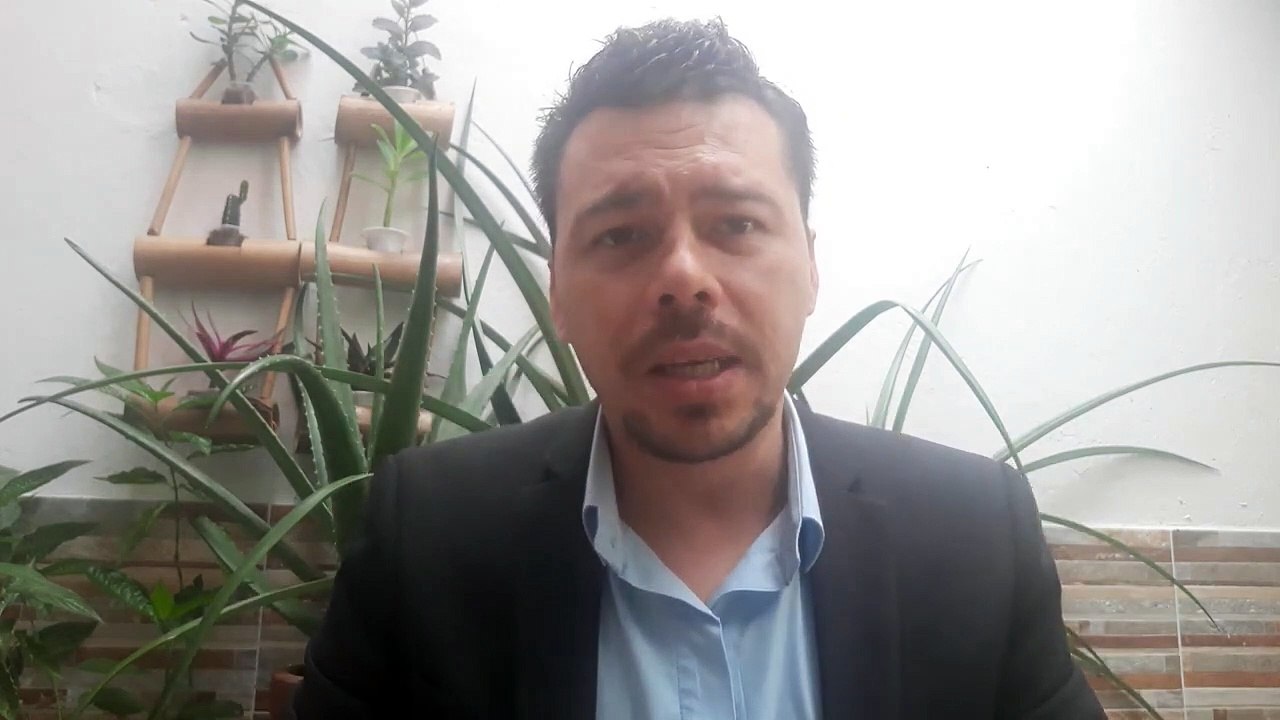 Todo es grave pero nada serio - Manuel G. Jaimes