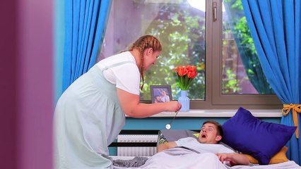 Si Tu Novia Está Loca por los Dinosaurios / 9 Situaciones Graciosas