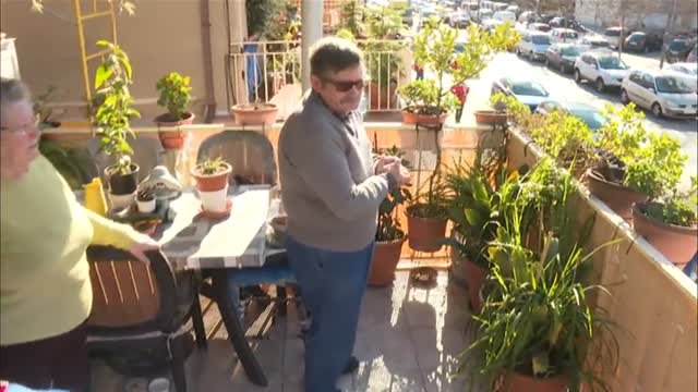 Un ladrón emprende su huida por los tejados de Barberá del Vallés