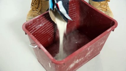 Les Tutos Maison & Travaux - Comment coller du carrelage ?