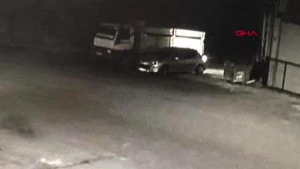 ANKARA'DA AKÜ HIRSIZLIĞI YAPAN ŞÜPHELİ, GİZLENDİĞİ EVDE YAKALANDI