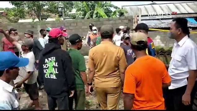 Akibat Angin Kencang 1 Warga Kediri Tewas Tertimpa Pohon Raksasa