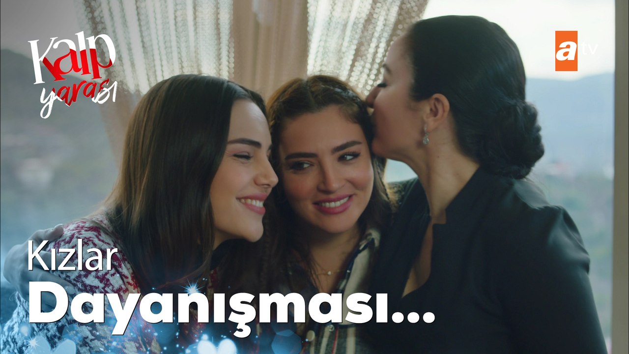 Ayşe'ye destek oldular... - Kalp Yarası 30. Bölüm
