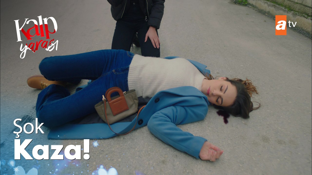 Ayşe'ye araba çarpıyor - Kalp Yarası 30. Bölüm