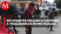 Tras enfrentamiento con maestros, policías liberan vías del tren en Michoacán