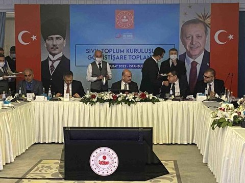 İçişleri Bakanı Soylu, STK temsilcileriyle Göç İstişare Toplantısı'nda bir araya geldi