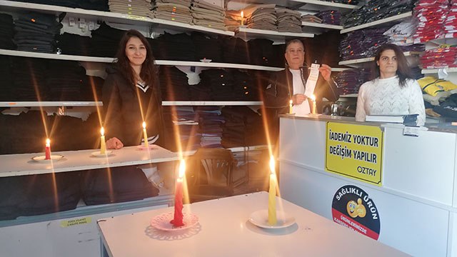 Mersinli esnaftan elektrik faturasına mumlu tepki