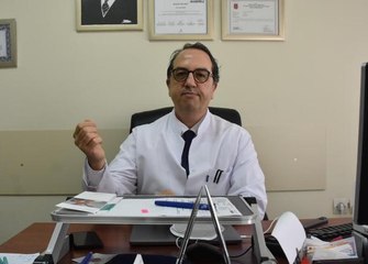 PROF. DR. ŞENER: İZMİR'DE VAKALAR DURGUNLAŞACAK YA DA DÜŞÜŞE GEÇECEK