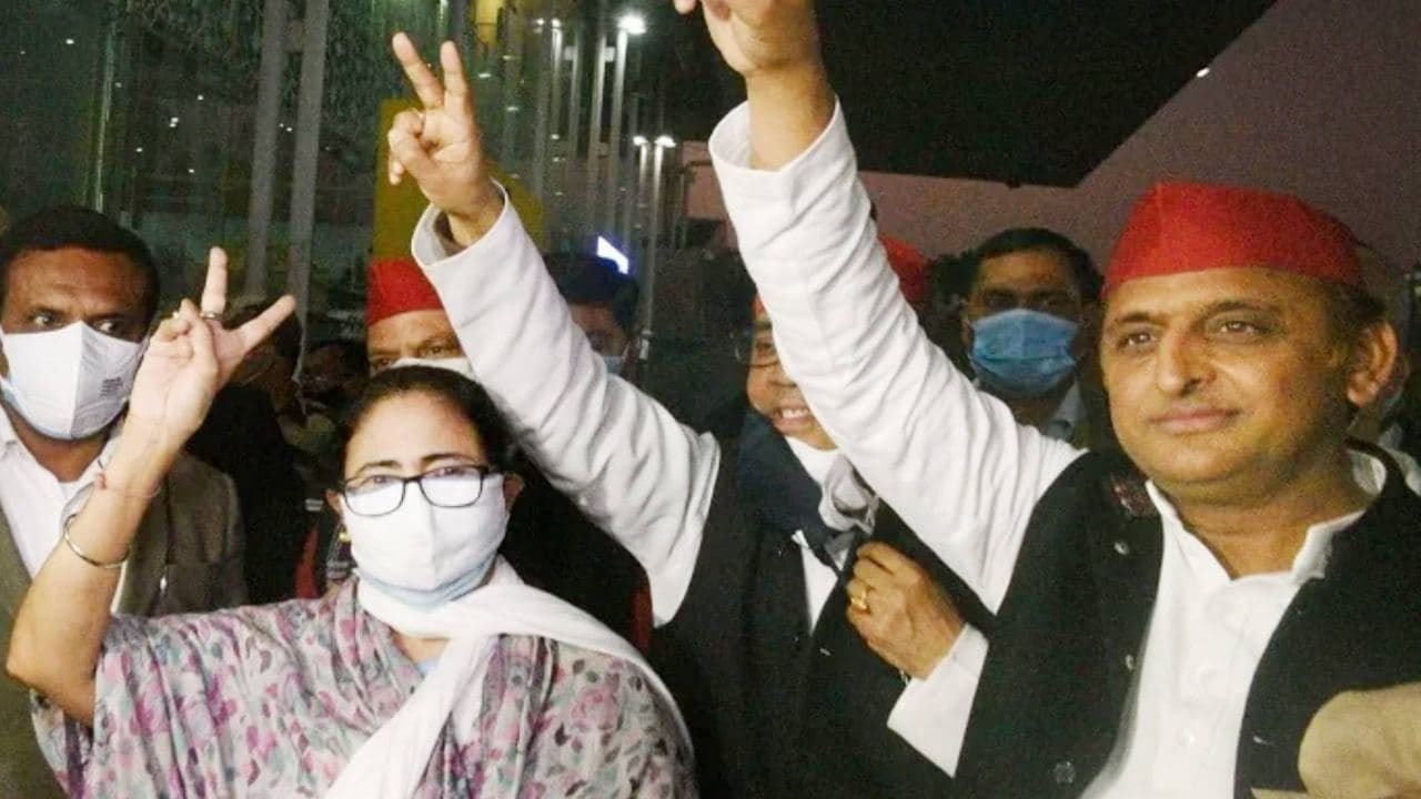 UP Elections 2022: Akhilesh Yadav కోసం  Mamata Banerjee | BJP Manifesto | Oneindia Telugu