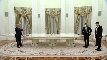 Crise ukrainienne: Poutine entrouvre la porte du "compromis"