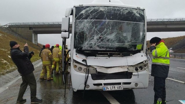 Uyuyan sürücü kazaya neden oldu